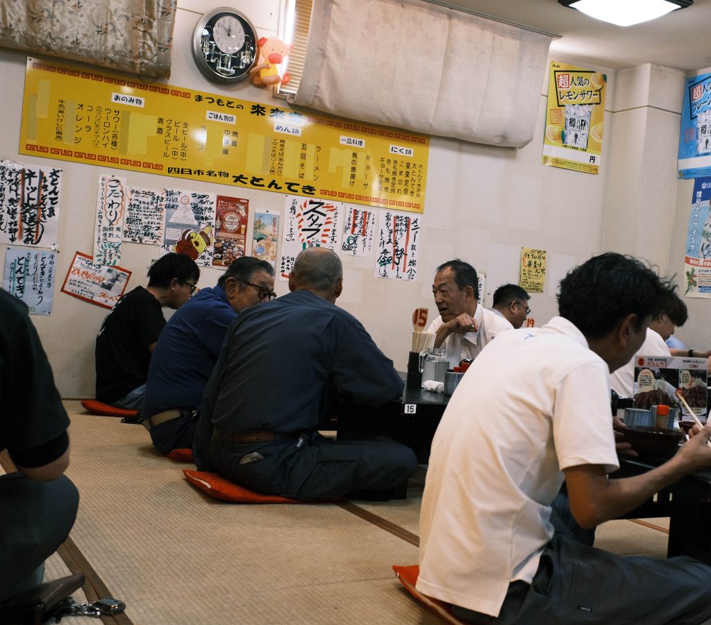 四日市 まつもとの来来軒02