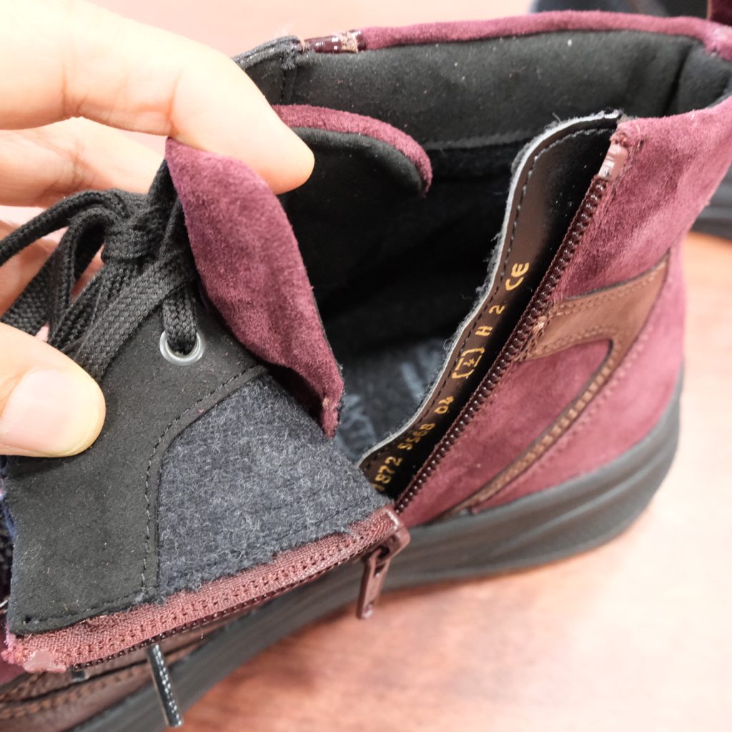 内側から暖かいガンターのブーツ