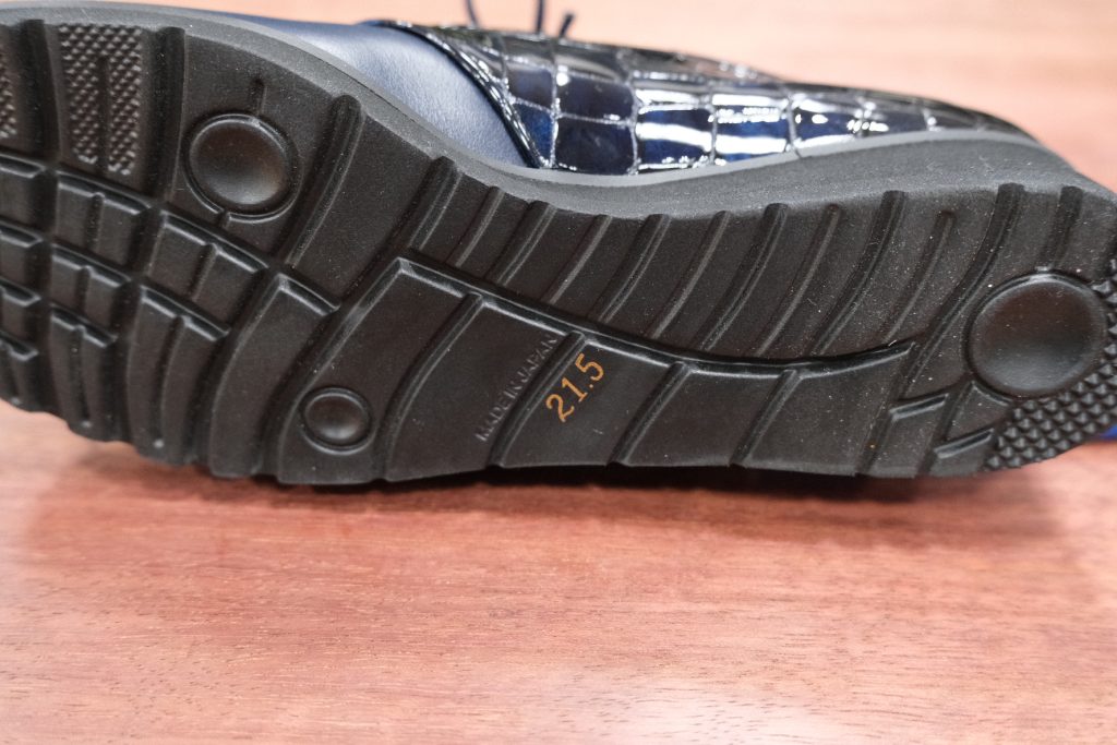 最後の一足、21.5㎝