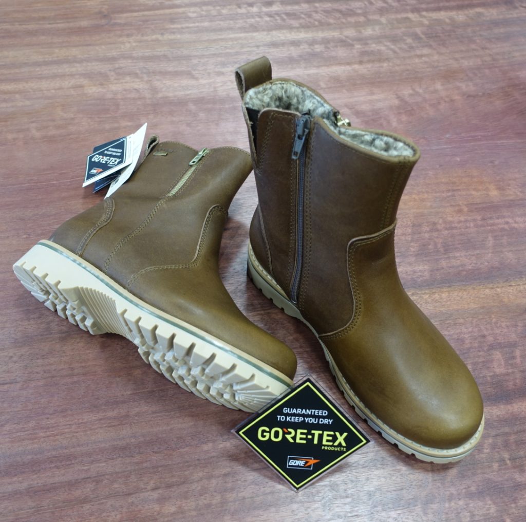 こんな雪でもへっちゃらなブーツです