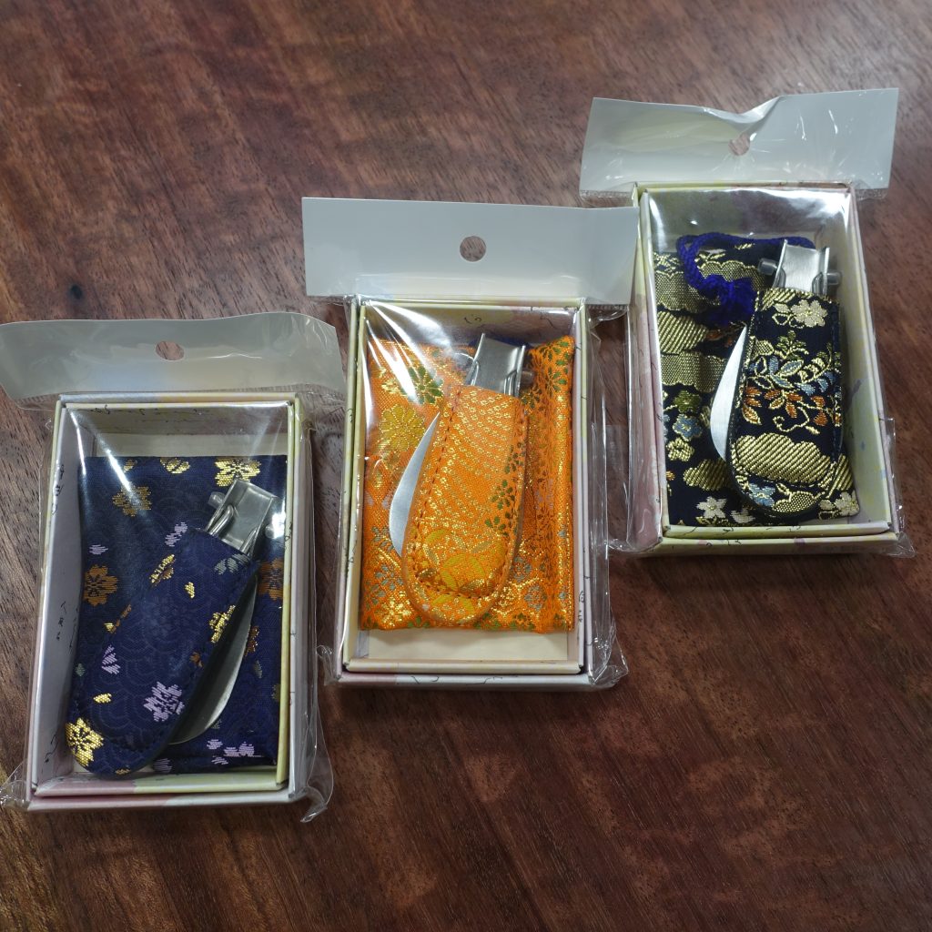 桐生織の手ベラ01